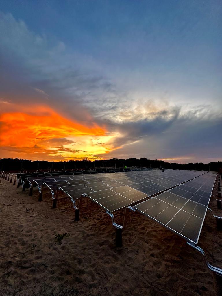 usina de energia solar por assinatura no Maranhão ao pôr do sol
